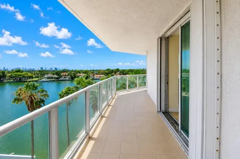5900 Collins Avenue Miami Beach FL 33140