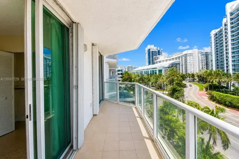 5900 Collins Avenue Miami Beach FL 33140