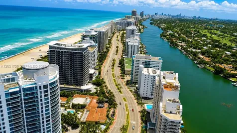 5900 Collins Avenue Miami Beach FL 33140