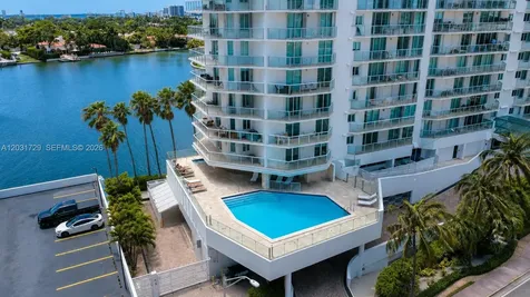 5900 Collins Avenue Miami Beach FL 33140