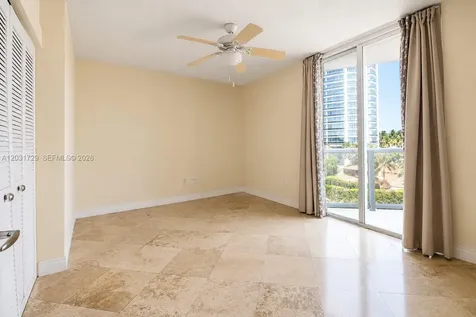 5900 Collins Avenue Miami Beach FL 33140