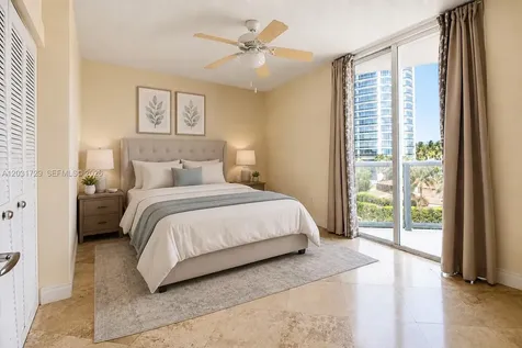 5900 Collins Avenue Miami Beach FL 33140