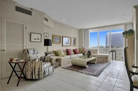 4747 Collins Avenue Miami Beach FL 33140
