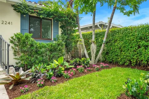 2241 SW 25th Terrace Miami FL 33133