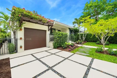 2241 SW 25th Terrace Miami FL 33133