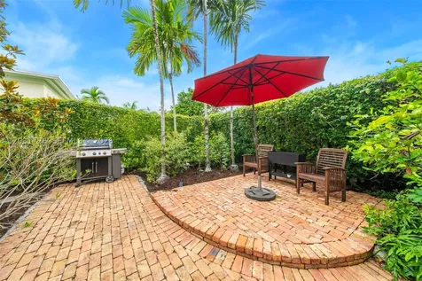 2241 SW 25th Terrace Miami FL 33133