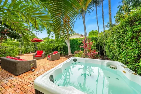 2241 SW 25th Terrace Miami FL 33133