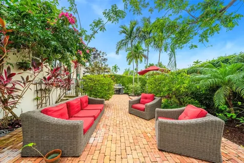 2241 SW 25th Terrace Miami FL 33133