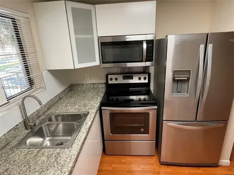 6900 SW 39th Street Davie FL 33314
