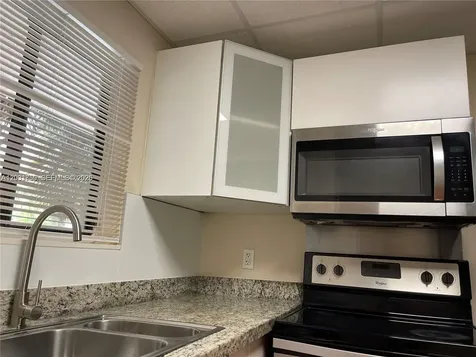 6900 SW 39th Street Davie FL 33314