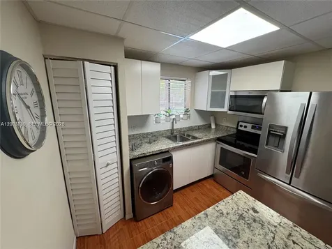 6900 SW 39th Street Davie FL 33314