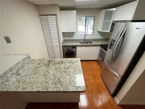 6900 SW 39th Street Davie FL 33314
