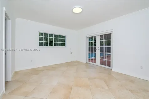 2120 NE 207th Street Miami FL 33179
