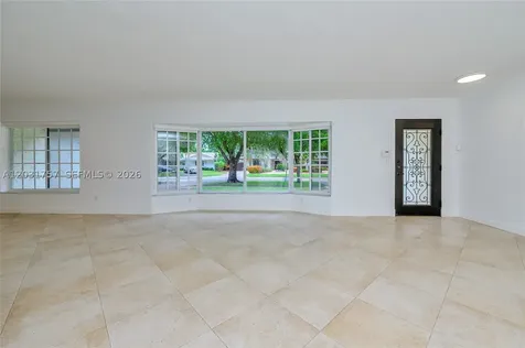 2120 NE 207th Street Miami FL 33179