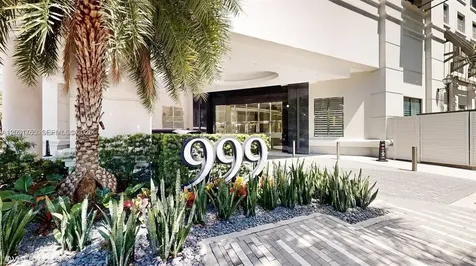 999 SW 1st Avenue Miami FL 33130