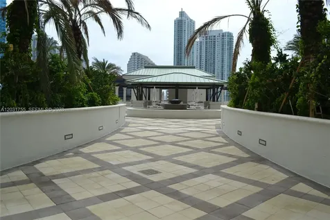 999 SW 1st Avenue Miami FL 33130