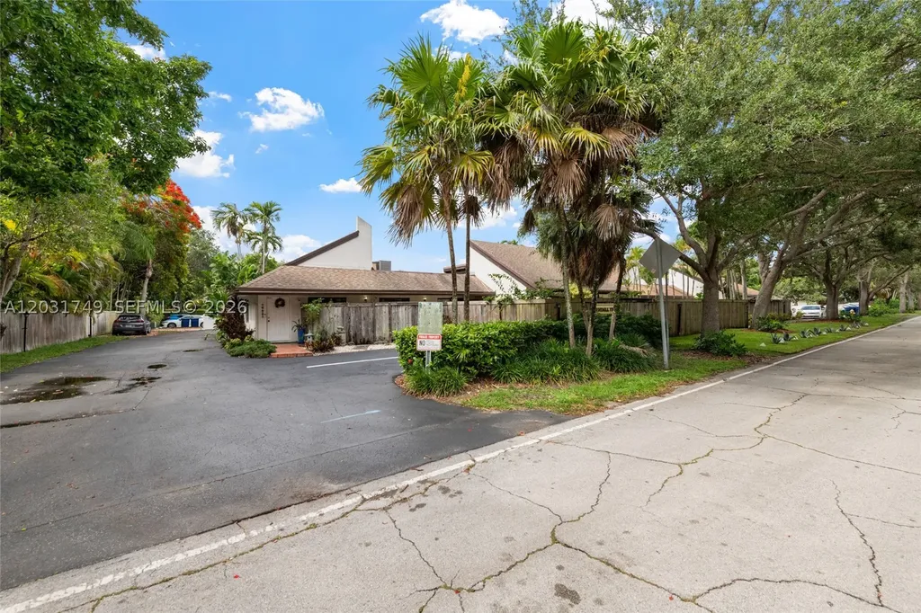 7759 SW 100th Street Miami FL 33156