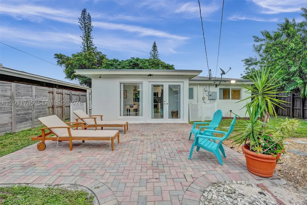 1605 NW 7th Terrace Fort Lauderdale FL 33311