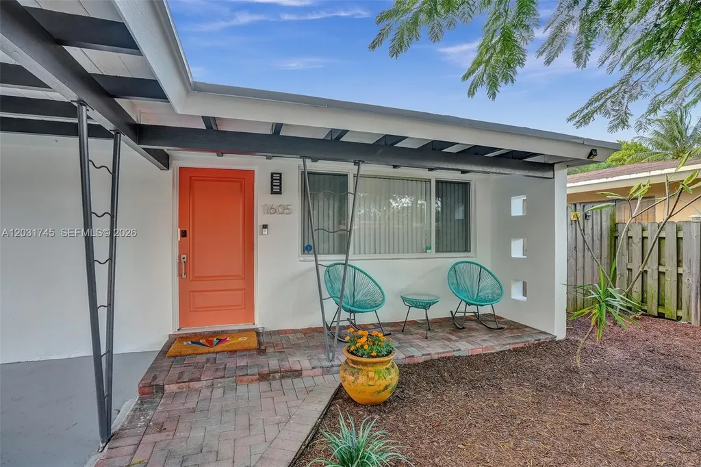 1605 NW 7th Terrace Fort Lauderdale FL 33311
