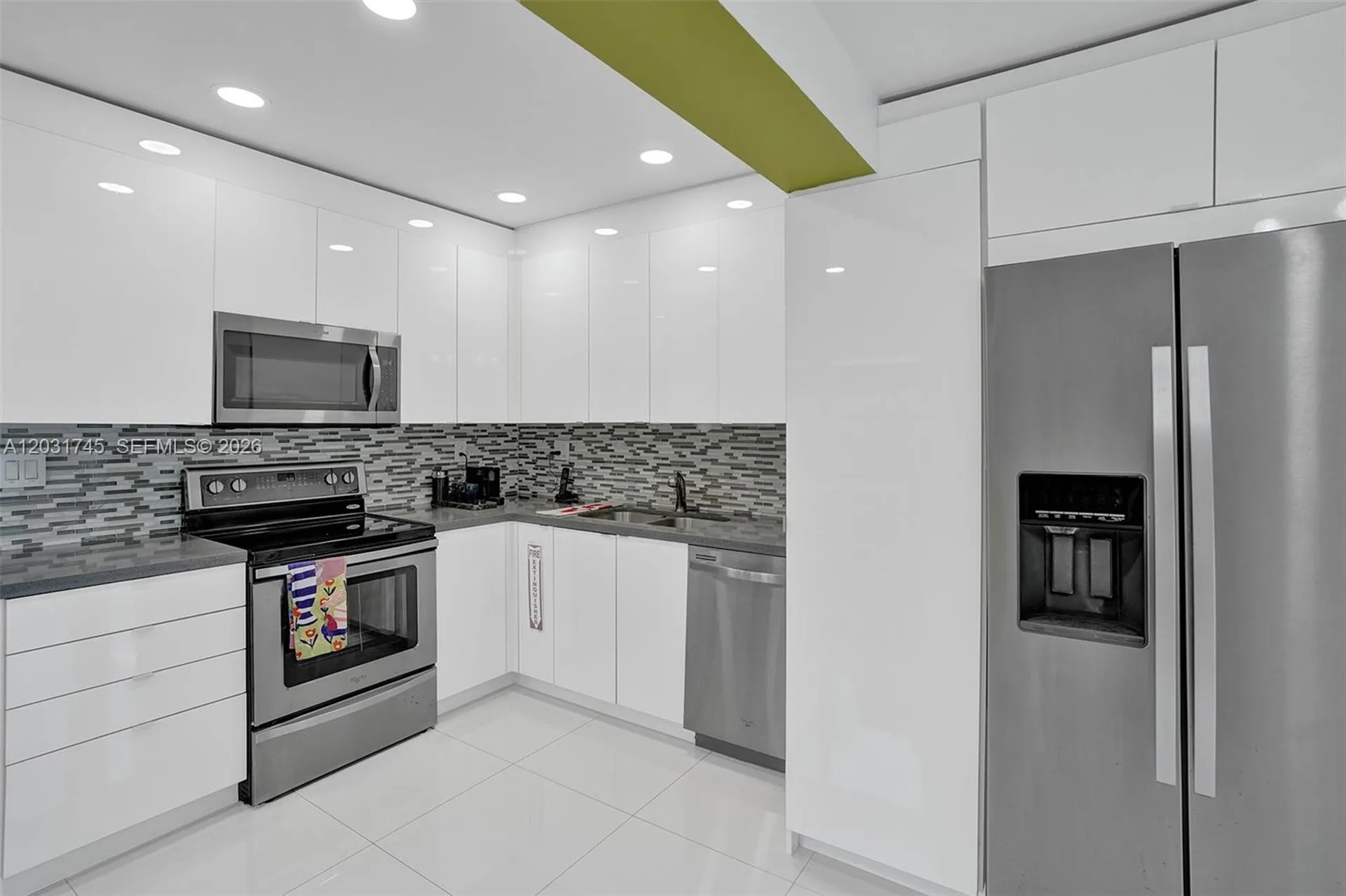 1605 NW 7th Terrace Fort Lauderdale FL 33311