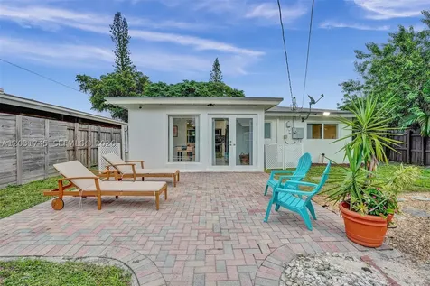 1605 NW 7th Terrace Fort Lauderdale FL 33311