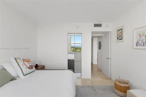 5600 Collins Avenue Miami Beach FL 33140