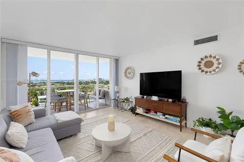 5600 Collins Avenue Miami Beach FL 33140