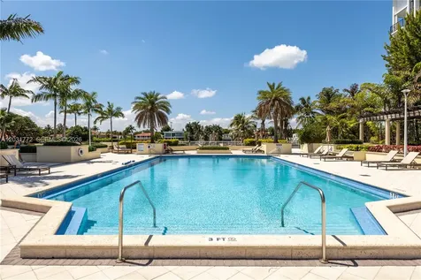 5600 Collins Avenue Miami Beach FL 33140