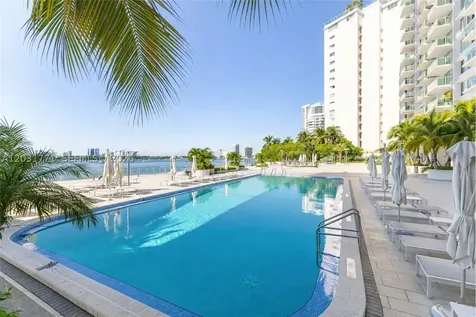 1000 West Avenue Miami Beach FL 33139
