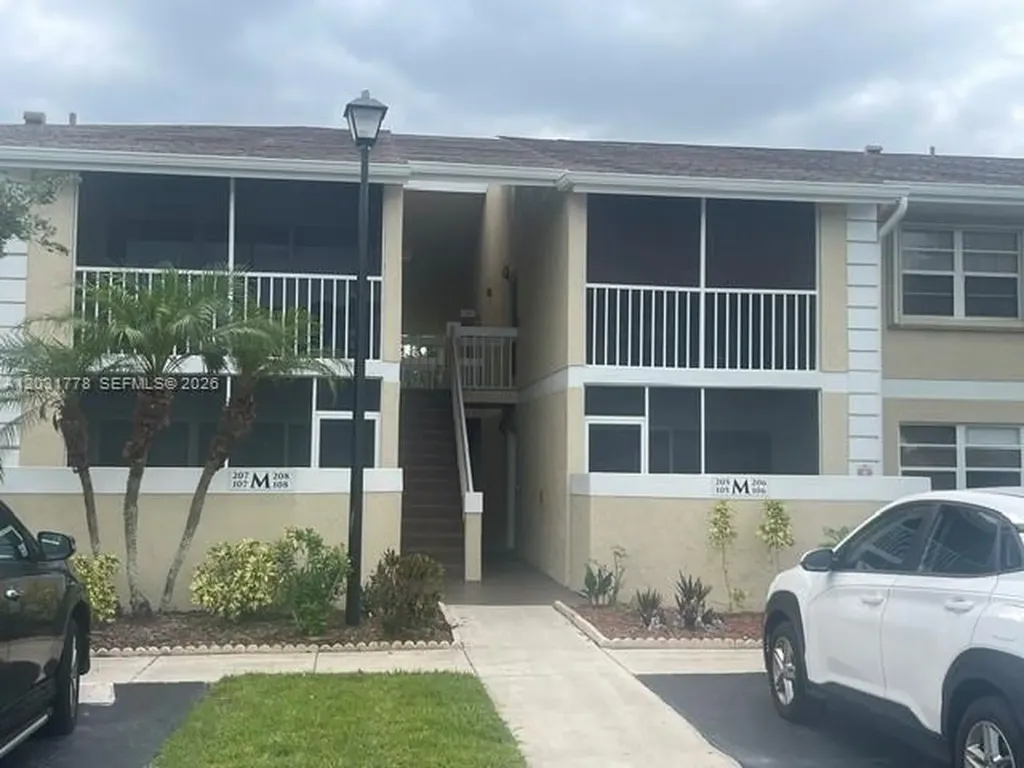 1548 SE Royal Green Circle Port St. Lucie FL 34952
