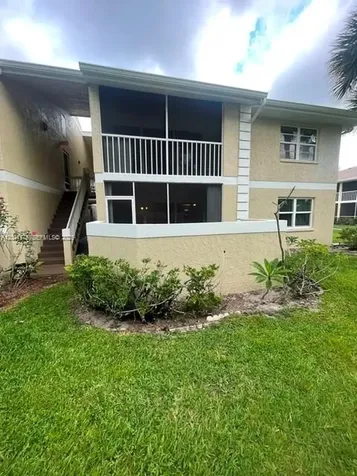 1548 SE Royal Green Circle Port St. Lucie FL 34952