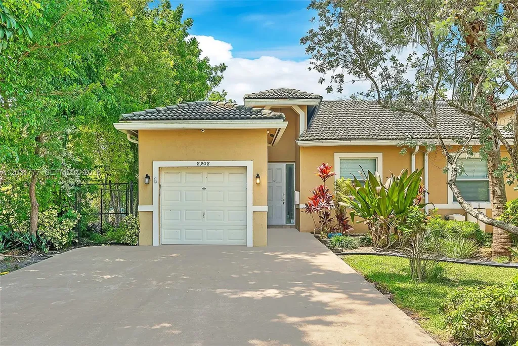 8908 NW 40th Street Coral Springs FL 33065
