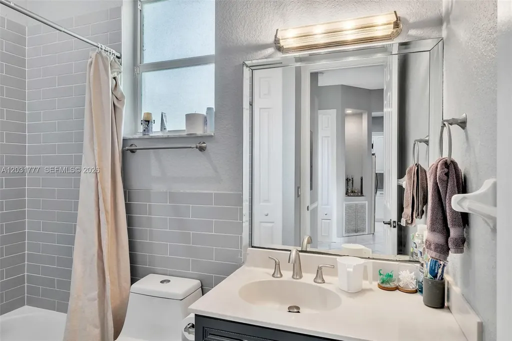 8908 NW 40th Street Coral Springs FL 33065
