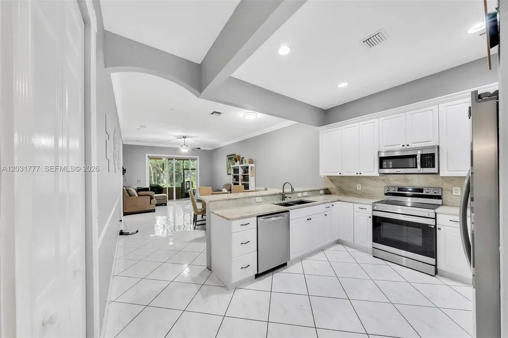 8908 NW 40th Street Coral Springs FL 33065