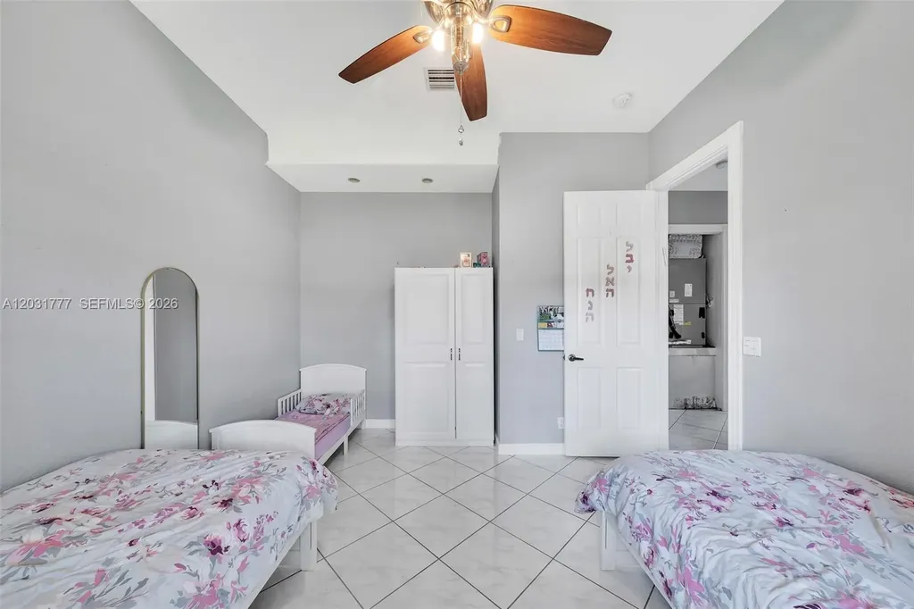 8908 NW 40th Street Coral Springs FL 33065