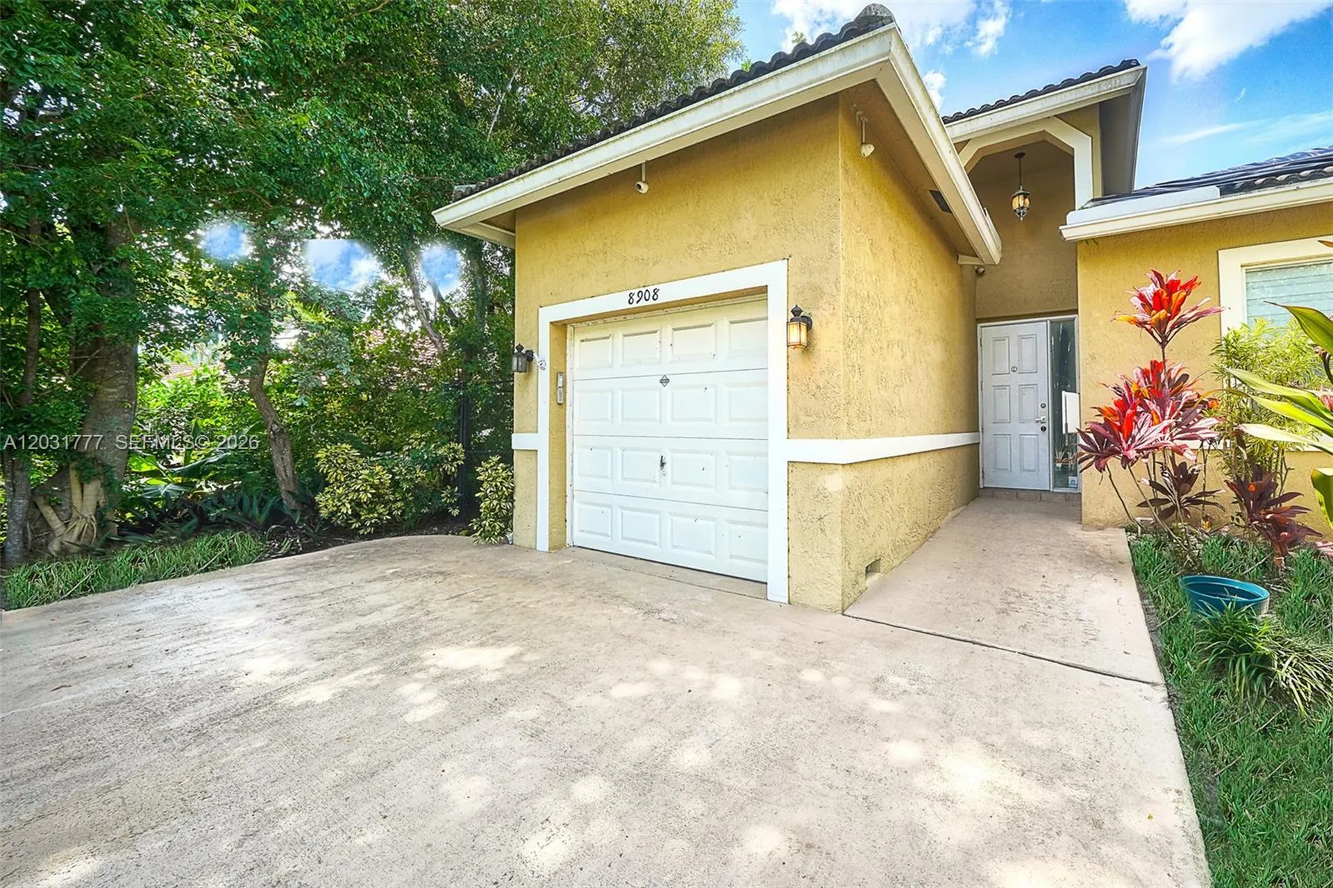 8908 NW 40th Street Coral Springs FL 33065