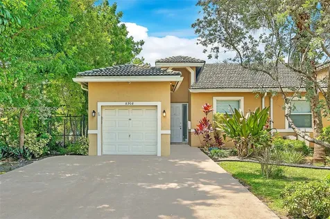 8908 NW 40th Street Coral Springs FL 33065