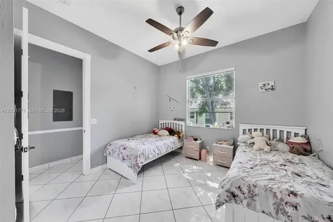 8908 NW 40th Street Coral Springs FL 33065