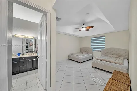 8908 NW 40th Street Coral Springs FL 33065