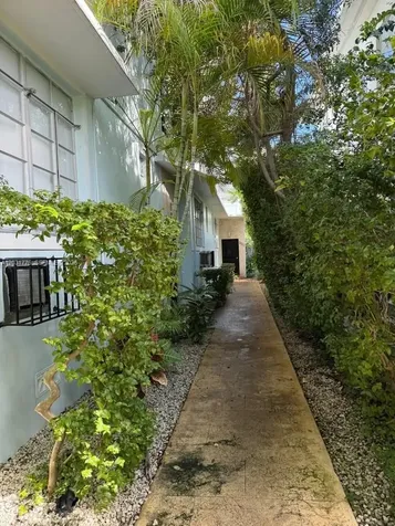 825 Jefferson Avenue Miami Beach FL 33139