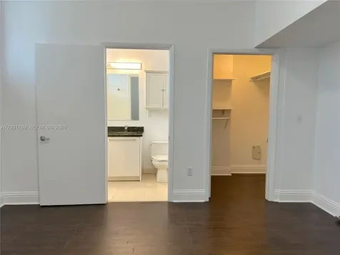 7934 West Drive North Bay Village FL 33141