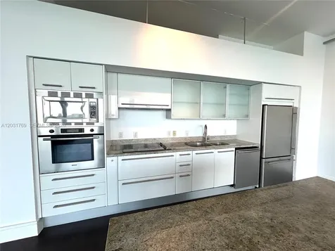 7934 West Drive North Bay Village FL 33141