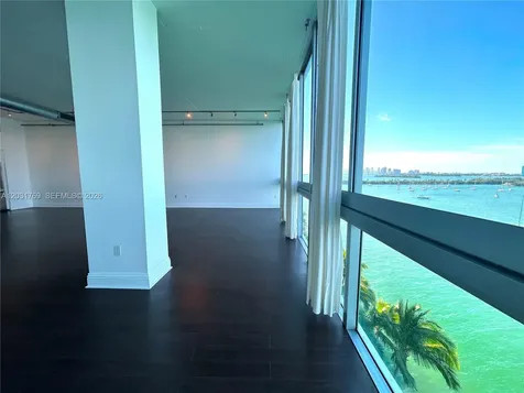 7934 West Drive North Bay Village FL 33141