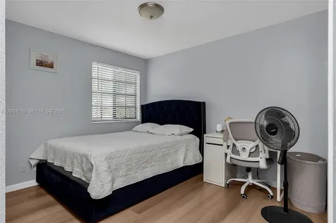 3892 Tree Top Drive Weston FL 33332