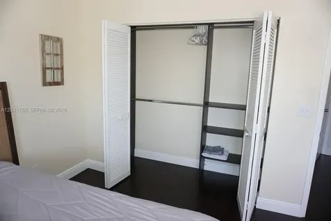 1057 SE 6th Avenue Dania Beach FL 33004