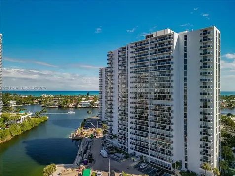 20505 E Country Club Drive Aventura FL 33180