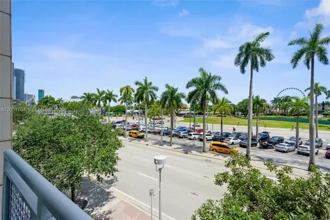 253 NE 2nd Street Miami FL 33132