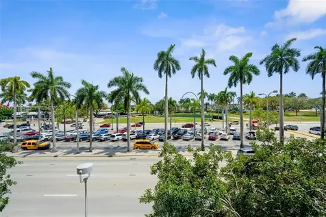 253 NE 2nd Street Miami FL 33132