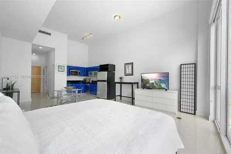 253 NE 2nd Street Miami FL 33132