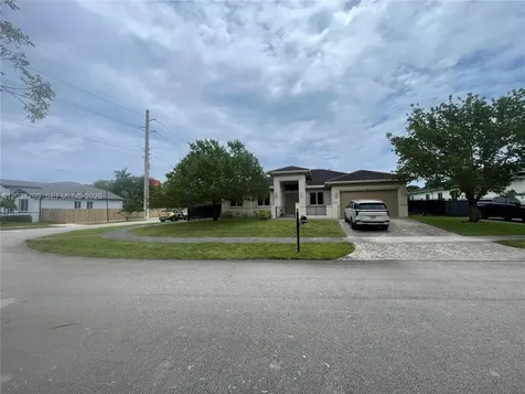 19701 SW 84th Court Cutler Bay FL 33189